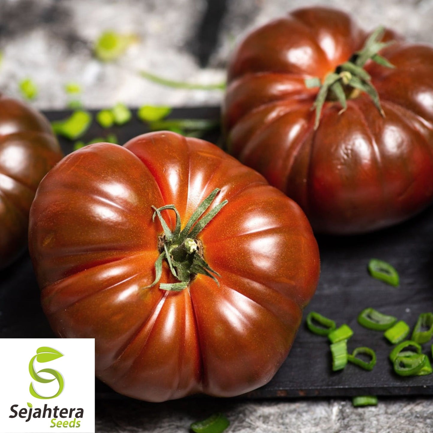 30 Cherokee Purple Tomato Seeds - Non-GMO, Heirloom & Rich Flavor Variety