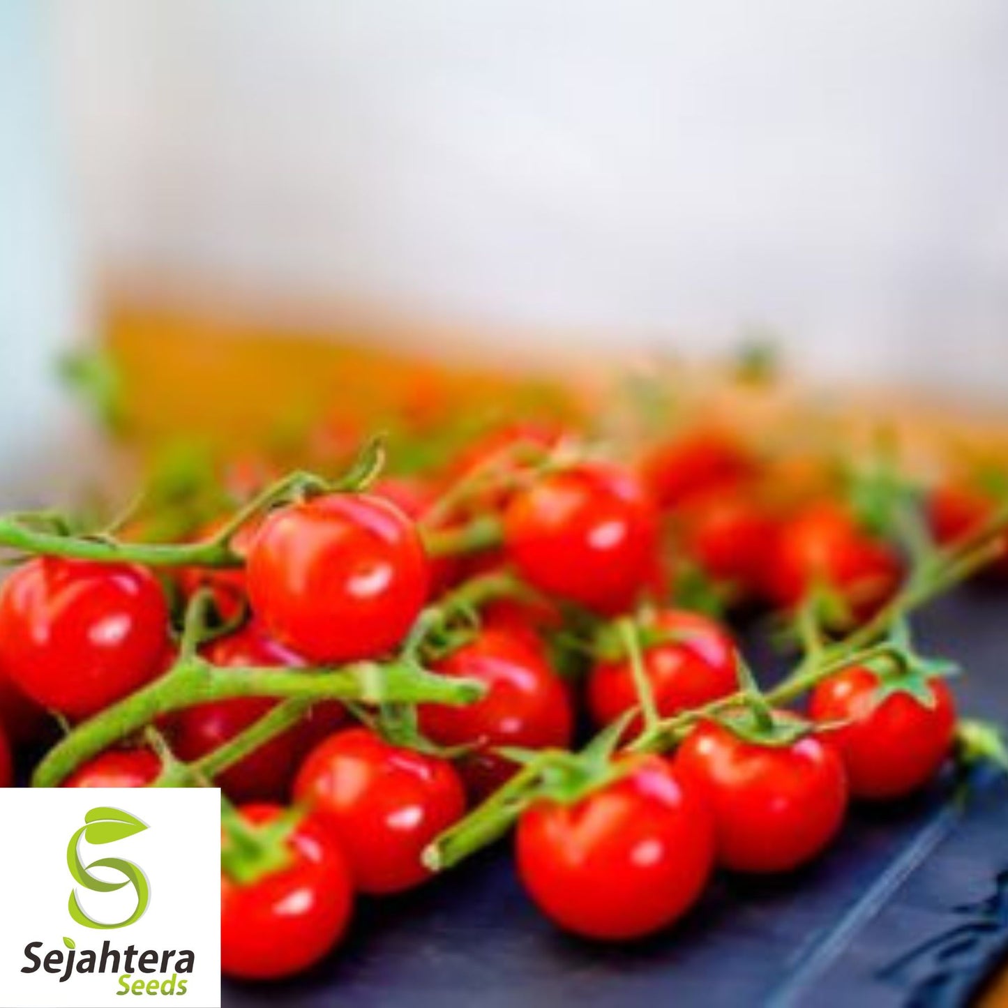 30 Sweetie Tomato Seeds - Non-GMO, Extra Sweet Cherry Variety