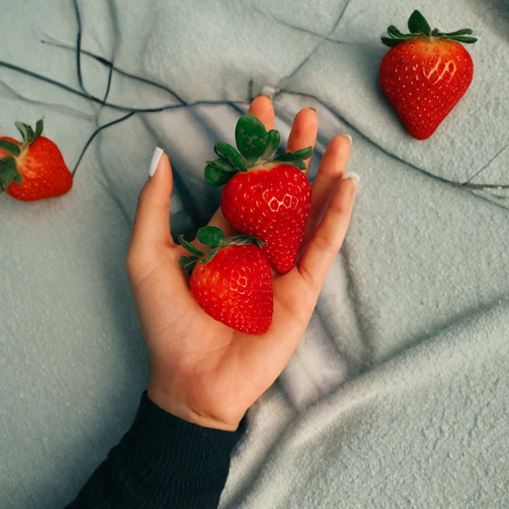 Strawberry Seeds – Fragaria × ananassa 100 Organic Seeds | Non-GMO | Homegrown Variety Sweet Edible Berry | Great for Soil or Hydroponics | Container Friendly