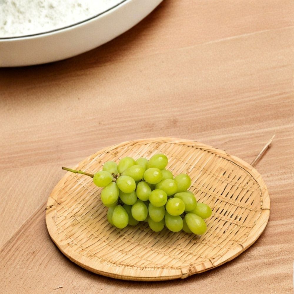 Rosario Bianco Grape Vine – Vitis vinifera Live Plant | 1–2 Ft Tall Rare Sweet Japanese White Grape | Premium Table Grape Variety | Organic Patio & Backyard Vine