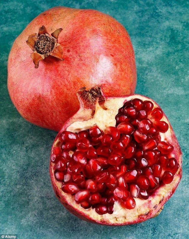 Premium Pomegranate Seeds var. Al-Sirin (Punica granatum 'Al-Sirin Nar') – Rare Large Sweet Fruit Seeds for Planting (100 Pcs)