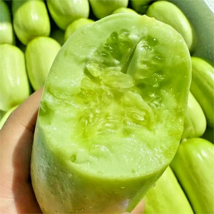 Premium 'Jade Green' Cucumber Seeds (Cucumis sativus) – Elite East-Asian Long-Type Heirloom Seeds (100+ Count)