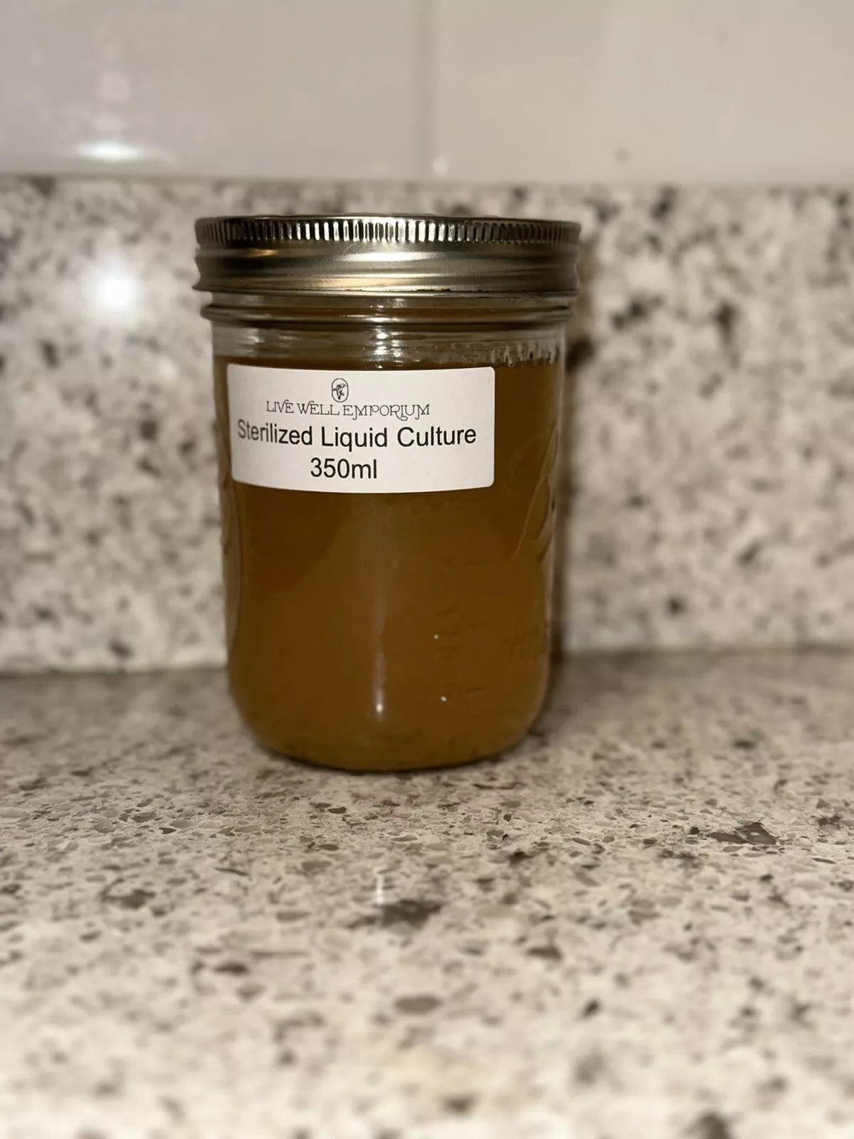 Sterilized Mushroom Liquid Culture Solution 350ml - Mason Jar with Self-Healing Port, Nutrient-Rich Mycelium Growth