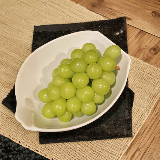 Shine Muscat Grape Cuttings – Vitis vinifera Live Cuttings | Set of 3 | Premium Japanese Seedless Grape | Sweet Muscat Flavor | Rooting or Grafting