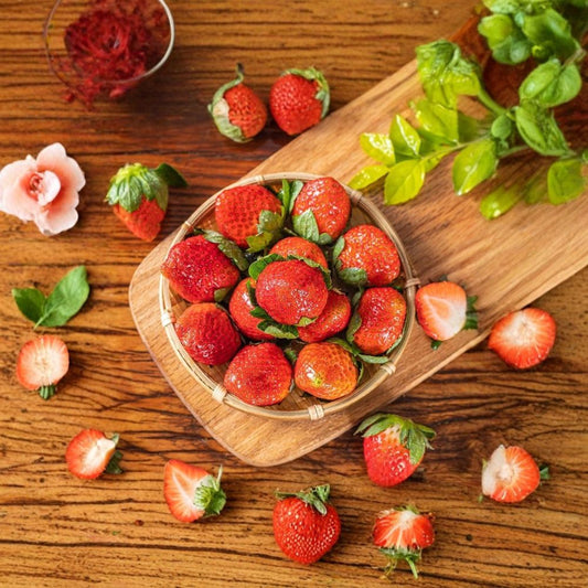 Red Strawberry Seeds – Fragaria × ananassa 100 Heirloom Seeds | Big Flesh Variety | Non-GMO  Large Wedge Fruit | Perennial Berry Plant | Container Garden Friendly