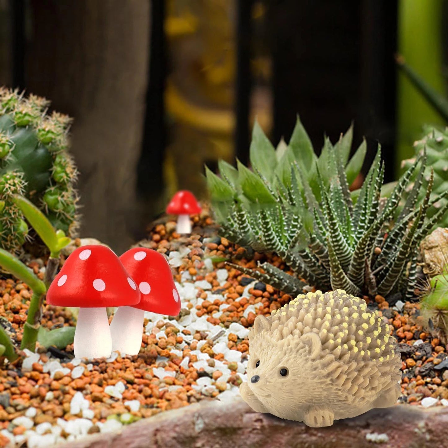 Mini Mushroom & Hedgehog Figurines Set, 6 Pack Fairy Garden Accessories, Wood & Resin, Cute Decor for Dollhouse & Mini Garden